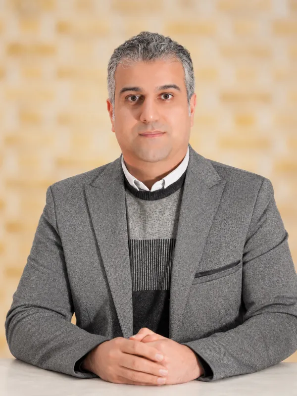 دکتر محمد صاحبی جراح مغز و اعصاب و ستون فقرات دکتر محمد صاحبی جراح مغز و اعصاب و ستون فقرات
